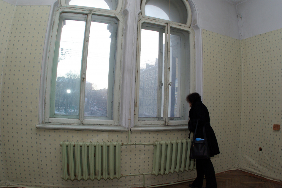 Прокуратура требует изъять имущество у осужденного за взятку экс-чиновника